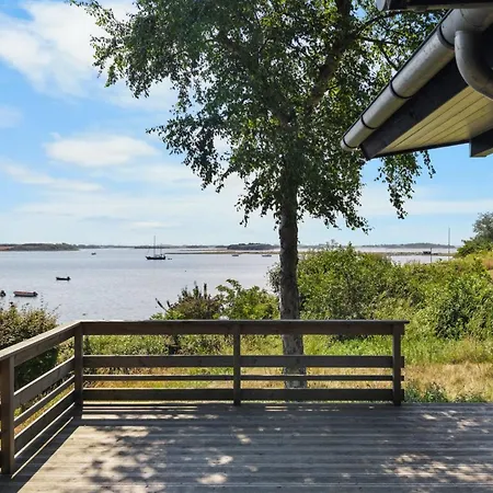 Semesterbostad Edvardsine - 40m From The Sea By Interhome Martofte