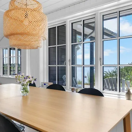 Vakantiehuis Edvardsine - 40m From The Sea By Interhome